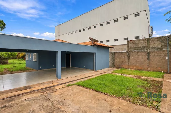 Casa Residencial ou Comercial para venda no Jardim Universitário em Cuiabá