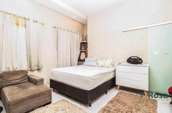 Casa Residencial e Comercial à Venda no Bairro Popular, Cuabá. - Foto 5