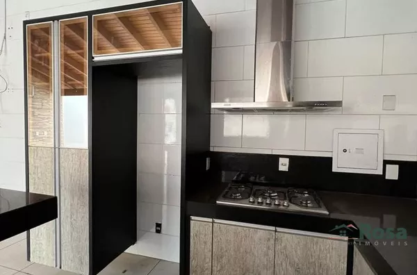 Sobrado para venda, 6 quartos,  sendo duas suítes, Jardim Califórnia, Cuiabá - Foto 4