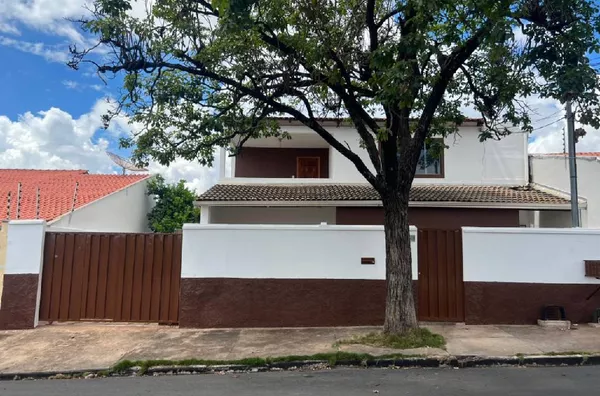 Sobrado para venda CPA II Cuiabá