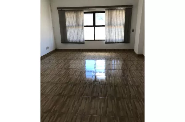 SALA para venda BAÚ Cuiabá