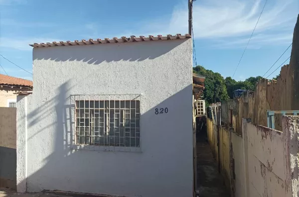 Casa com terreno grande para venda GOIABEIRAS Cuiabá
