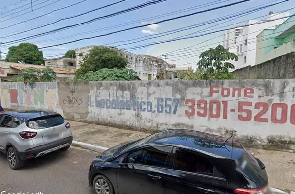 ESCOLASTICO