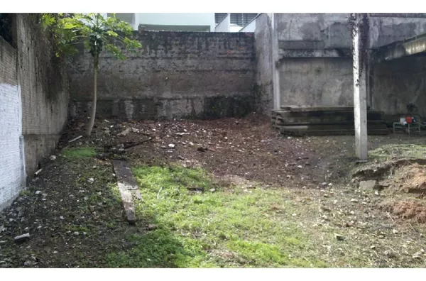 Terreno com 1000 m², a 150 metros da Avenida Mato Grosso e Marechal Deodoro. Aceita Incorporação