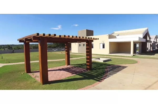 CASA EM CONDOMINIO FECHADO para venda ZONA RURAL CHAPADA DOS GUIMARÃES