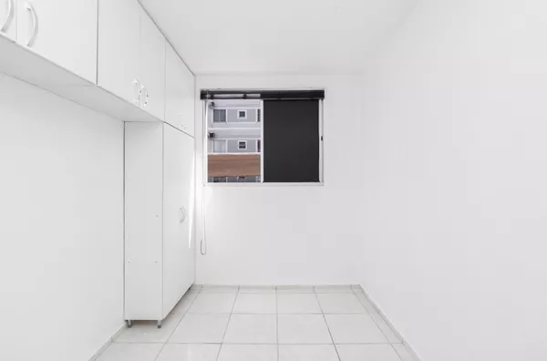 Apartamento à locação e venda com 3 Quarto(s), Cozinha com Armários, Garden e Elevador Próximo da Univag!