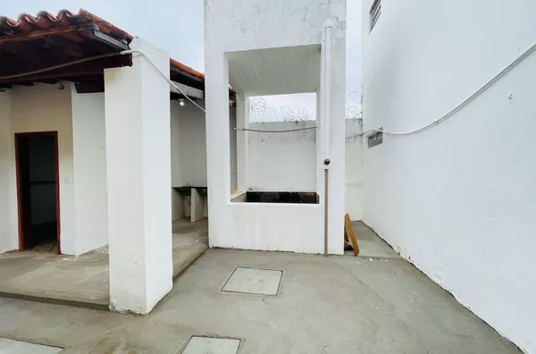 ÁREA DA LAVANDERIA