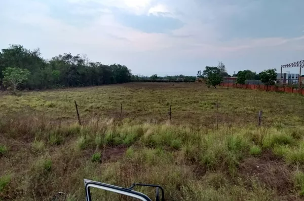 Chacara urbana para venda, com 511m² de Área Construida no Bairro Pedra 90, Cuiabá.