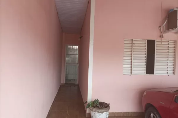 Casa para venda, 3 quartos,  Jardim Universitário, Cuiabá
