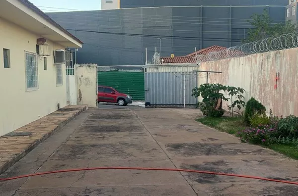 Casa De Esquina para venda,  Jardim Primavera, Cuiabá