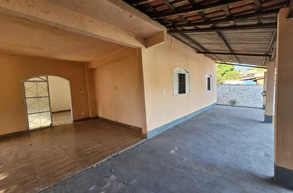 Casa para venda, rua paralela av Dom Orlando Chaves, Igreja Batista, Sesi, 3 quarto(s),  Cristo Rei, Cuiabá