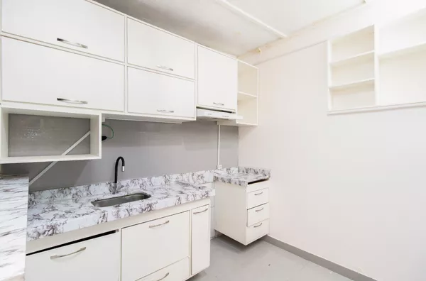 Apartamento à locação e venda com 3 Quarto(s), Cozinha com Armários, Garden e Elevador Próximo da Univag!