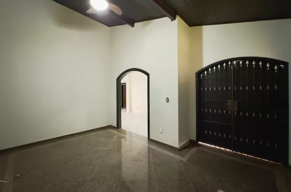 Casa para venda,  Jardim shangri-la Cuiabá