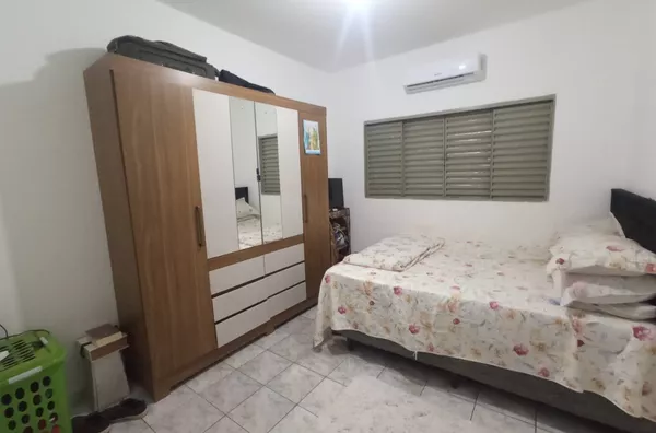 Casa para venda,  Bairro Altos do Coxipó, com 03 dormitórios. 