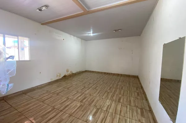 Linda casa para venda com piscina, por apenas R$369.000,00. Bairro COHAB SÃO GONÇALO, Cuiabá.