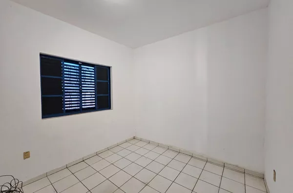 Casa para venda, próximo a Hospital Jardim Cuiabá, Clinicas, farmácias,5 quarto(s),  Goiabeiras, Cuiabá