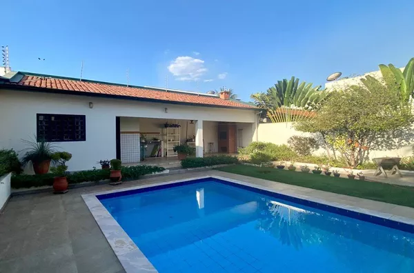 CASA RESIDENCIAL OU COMERCIAL NO JARDIM ITÁLIA 