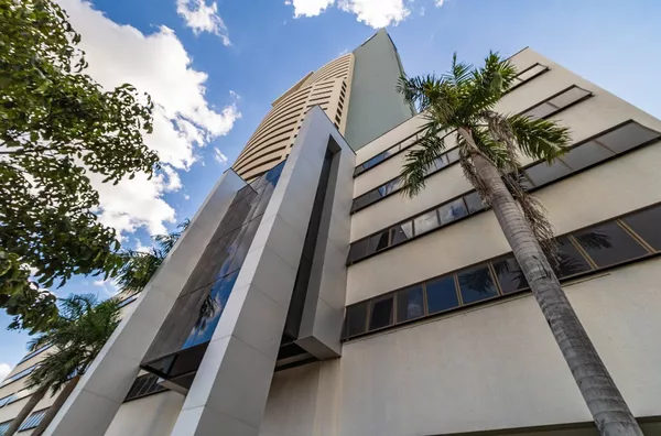 Excelente Sala comercial a  venda, na  Avenida do CPA 