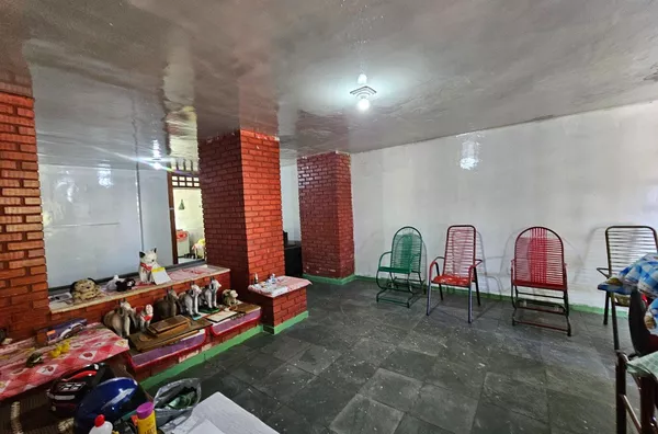 Casa para venda, próximo Shopping Estação, com 3 quarto(s) sendo 2 Suíte(s) e piscina, Jardim Santa Amália, Cuiabá.