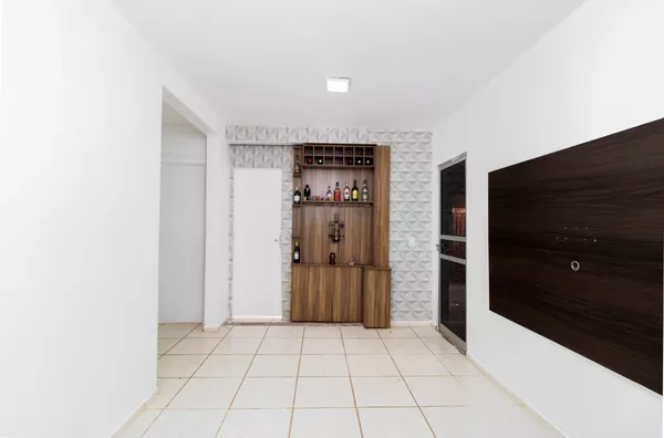 Apartamento à locação e venda com 3 Quarto(s), Cozinha com Armários, Garden e Elevador Próximo da Univag!