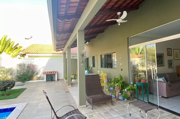 CASA RESIDENCIAL OU COMERCIAL NO JARDIM ITÁLIA 