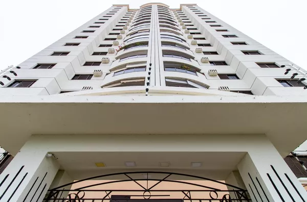 Apartamento para venda no EDIFÍCIO CARAVELAS, com 3 Dormitório(s) sendo 1 suíte,  completo com armários planejados, próximo ao Hospital São Mateus, Bosque Da Saúde, Cuiabá.