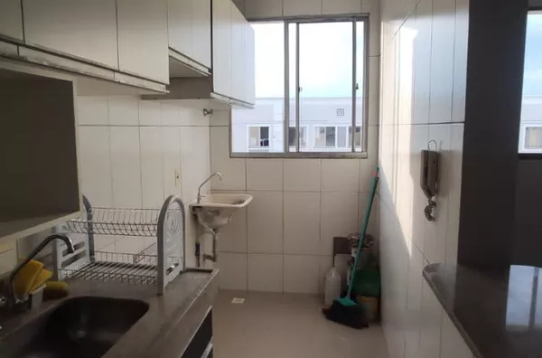Apartamento Para Venda Chácara dos Pinheiros, com 2 Quartos Sendo Uma Suíte