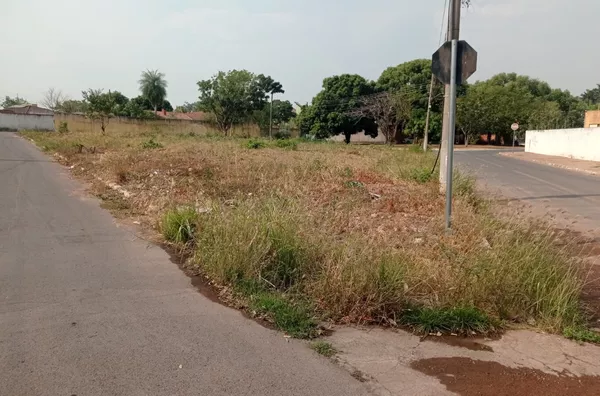 Terrenos ou lotes residenciais para venda,  Jardim Califórnia, Cuiabá