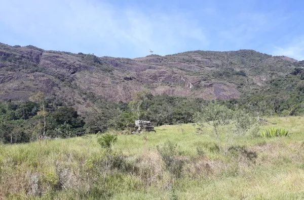 Oportunidade de Investimento: Ativo Mineral (Granito Exótico) com Terras em Minas Gerais