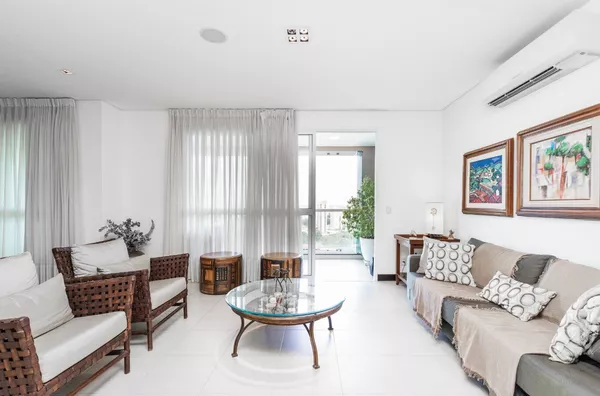 Cobertura Duplex à venda, Sol da manhã, 4 suítes,  Duque De Caxias, próximo ao Goiabeiras Shopping, Cuiabá.