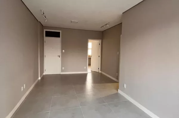Apartamento reformado com Sol da Manhã para venda,  Duque De Caxias, Cuiabá