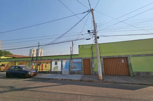Terreno para venda, possui construção, Cidade Alta, Cuiabá