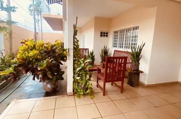 Sobrado para venda, 3 quarto(s),  Vila Ipase próximo ao aeroporto e shopping em , Várzea Grande