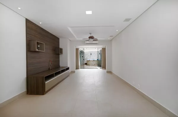 Casa em condomínio para venda, 3 quarto(s),  Despraiado, Cuiabá