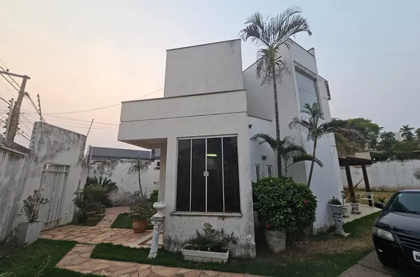 Casa para venda, próximo Shopping Estação, 3 quarto(s),  Santa Rosa, Cuiabá