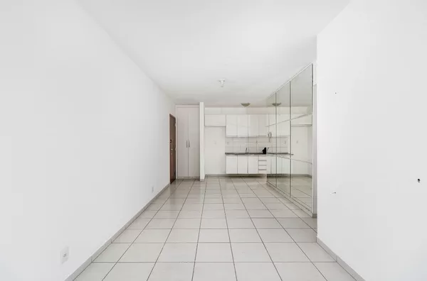 Apartamento à Venda com 3 Quarto(s), sendo 1 suíte e Área de Lazer completa, no Bairro Coophema, próximo da Avenida Fernando Correa, Cuiabá.