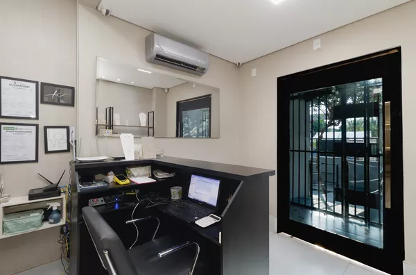 Sobrado para venda, RESIDENCIAL E COMERCIAL, 3 quarto(s),  - Selecione - Bairro, Cuiabá