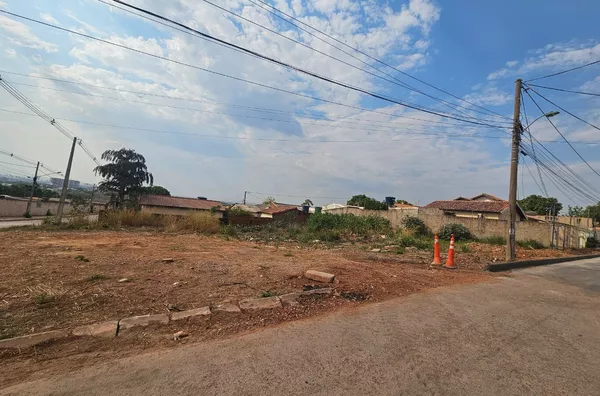 Terreno de esquina para venda,  Parque Residencial Coxipó, Cuiabá