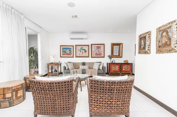 Cobertura Duplex à venda, Sol da manhã, 4 suítes,  Duque De Caxias, próximo ao Goiabeiras Shopping, Cuiabá.