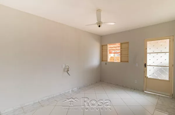 CASA PARA VENDA ESPAÇOSA COM VARANDA GOURMET, PARQUE CUIABÁ Cuiabá
