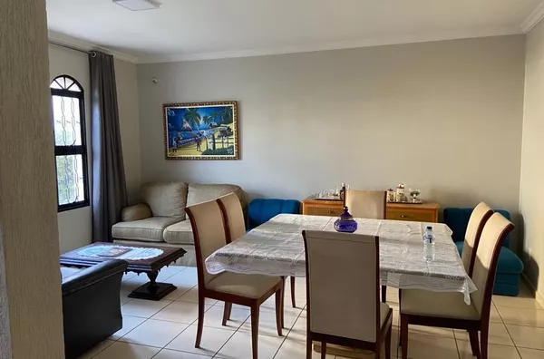 Sobrado para venda, 3 quartos sendo 1 suíte,  Jardim Califórnia, Cuiabá