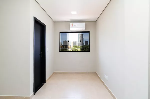 Sala Comercial Para Locação no Bairro Aráes, Próximo da Avenida Miguel Sutil, Cuiabá.