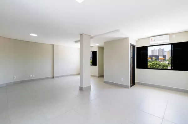 Sala Comercial Para Locação no Bairro Aráes, Próximo da Avenida Miguel Sutil, Cuiabá.