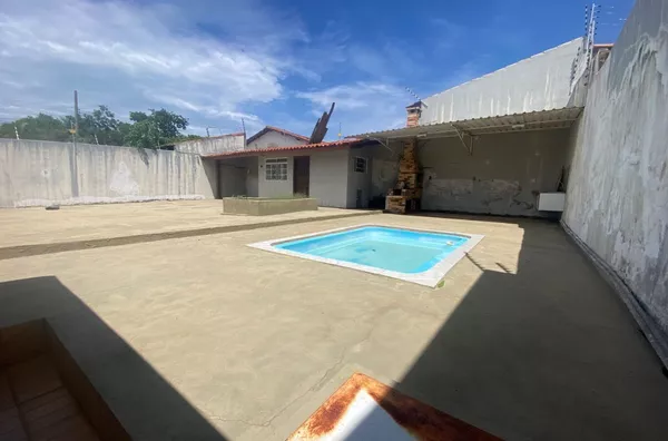 Linda casa para Venda por apenas R$550.000,00 - Bairro Jardim Universitário - Cuiabá
