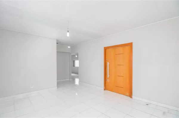 Casa para locação com 3 Quarto(s), sendo 1 suíte no Bairro Boa Esperança, próximo da UFMT, Cuiabá.