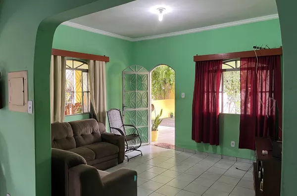 CASA PARA VENDA  NO BAIRRO JARDIM  CUIABÁ 
