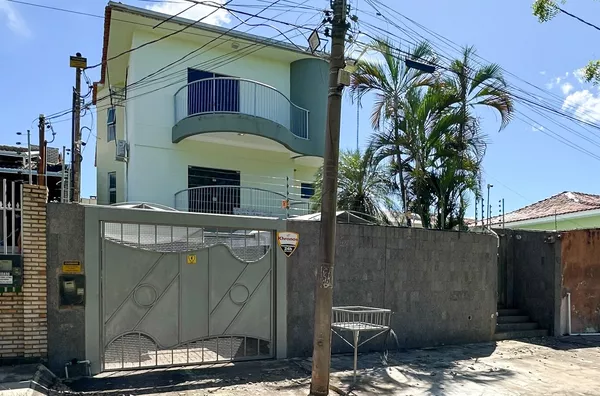 Sobrado para venda e aluguel,  Cidade Alta, Cuiabá