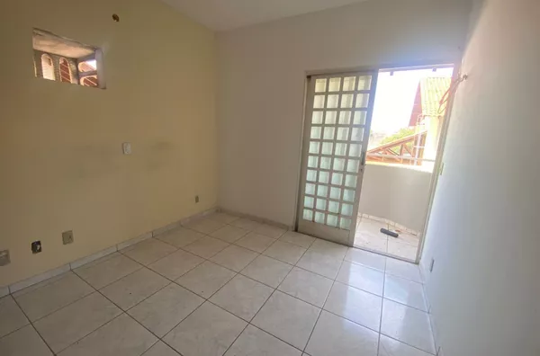 Oportunidade, Sobrado em condomínio fechado  no Jardim Italia com 03 quartos sendo 01 suite