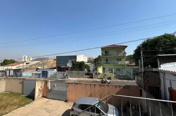 Sobrado e Terreno à venda com ótima localização no bairro Lixeira em Cuiabá.