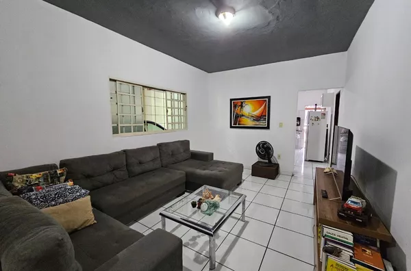 Casa para venda, 3 quartos, sendo 2 suítes,  Centro, Várzea Grande